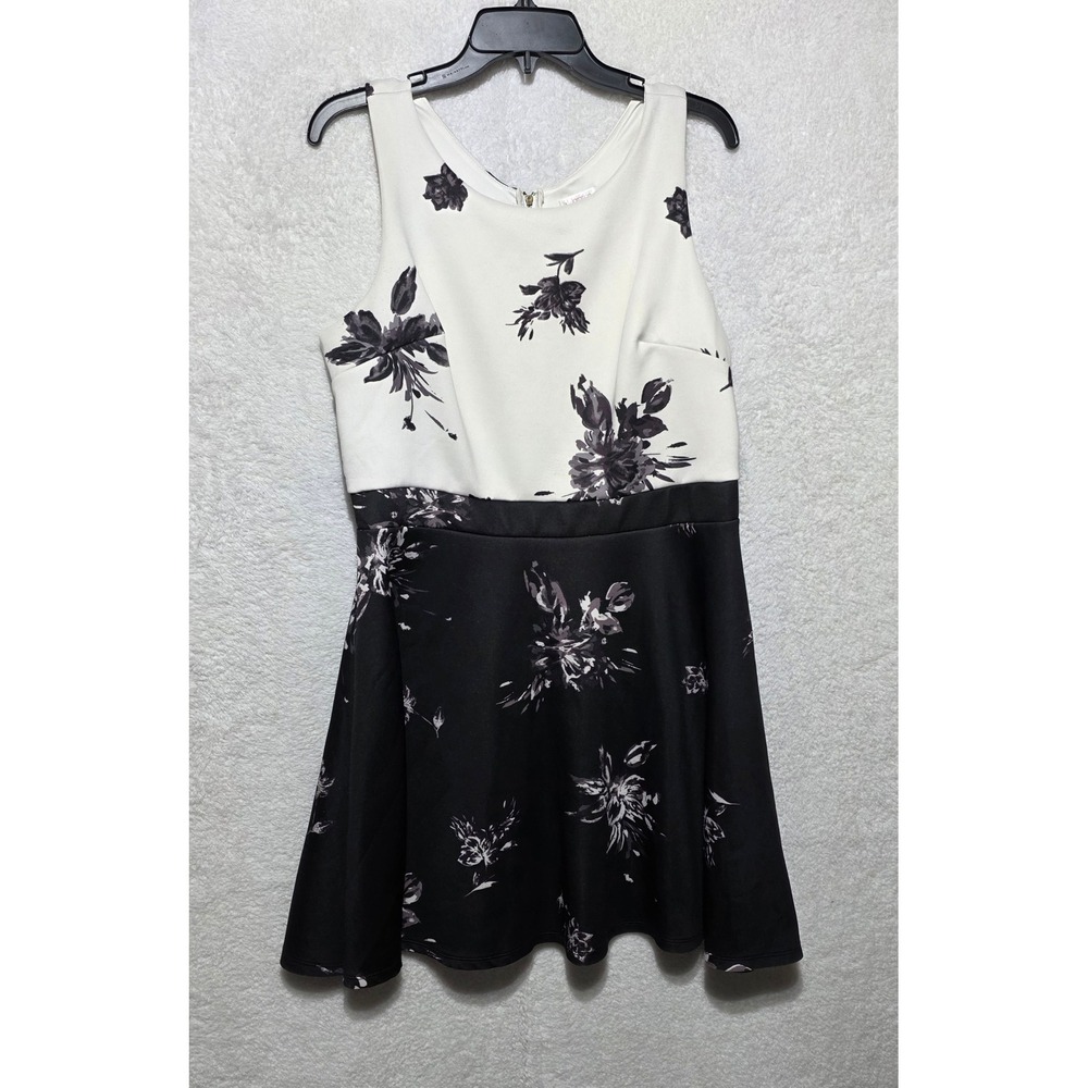 Xhilaration Dress Black White Floral Print‎ Sleeveless Fit Flare XL
